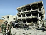 La base militare italiana a Nassiriya dopo l'attentato del 12 novembre 2003 (Reuters)